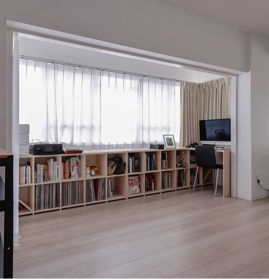 クリエイティブな家具 ロータイプ収納本棚